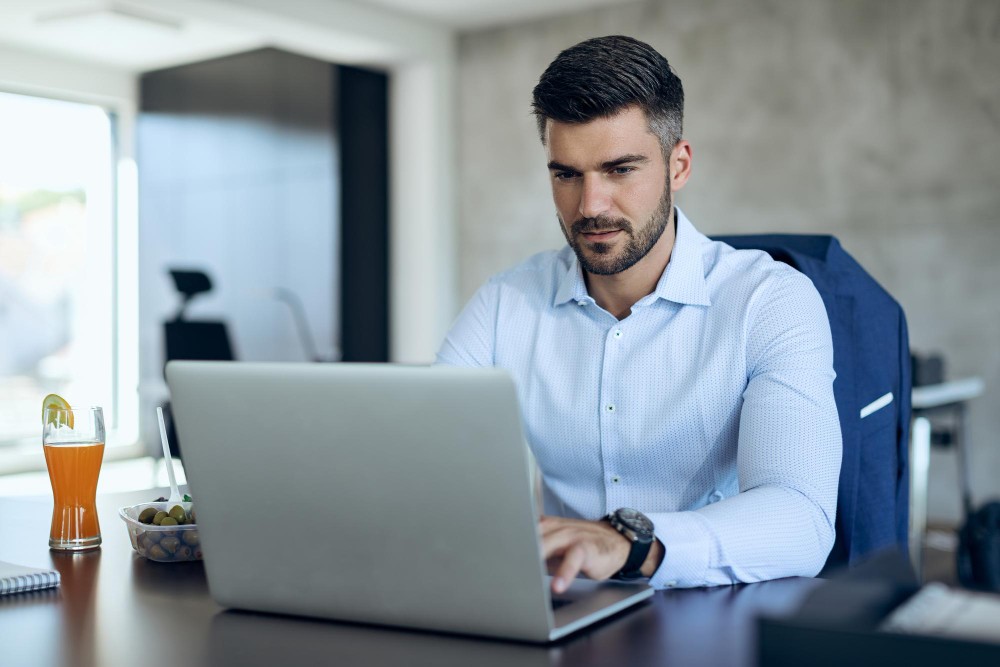 Laptops para Home Office y Estudiantes 2026
